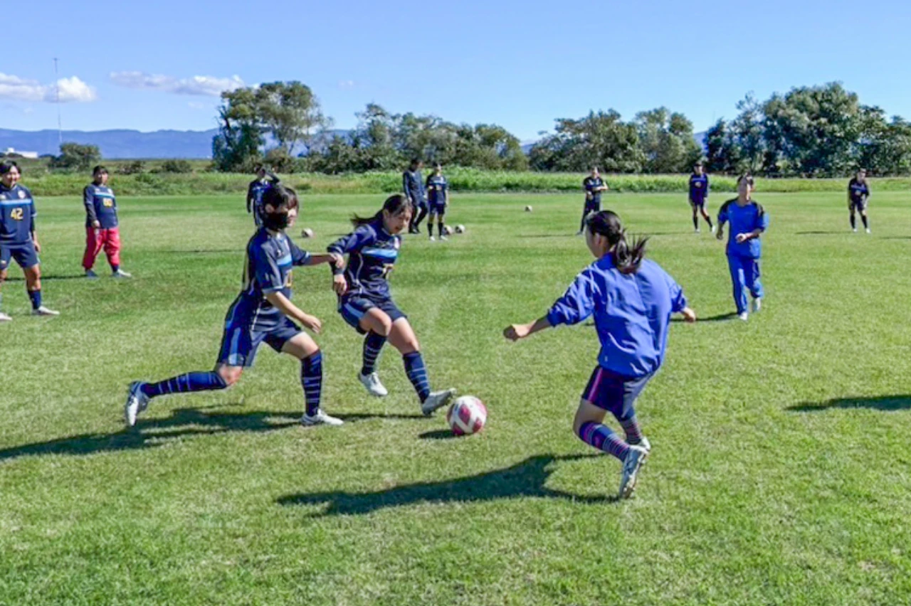 女子サッカー部01